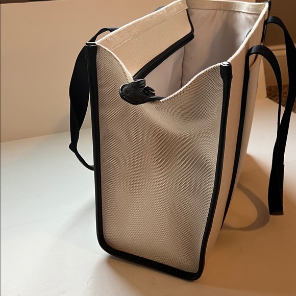 Kate Spade Cream and Black Shoulder Bag/large size - Picture 2 of 6